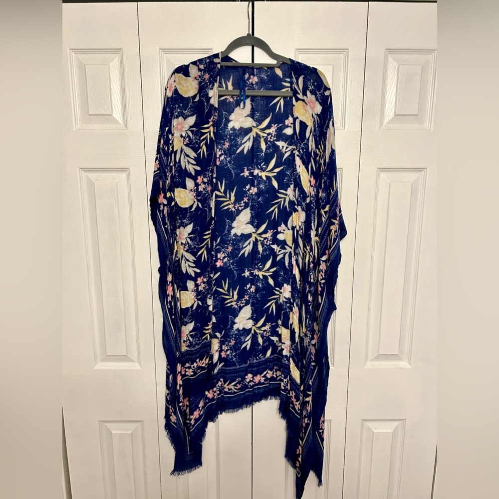 American Eagle - Kimono/Ruana/Shawl